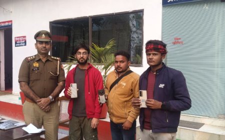 साइबर क्राइम सेल टीम ने 11 गिरे खोये हुये मोबाइल फोन अनुमानित कीमत करीब 3,25,000 रूपये को बरामद कर सुपुर्द कर चेहरे पर लौटाई मुस्कान ।