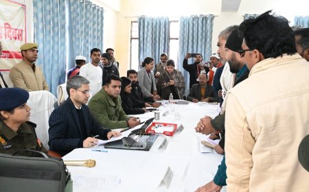 डीएम एसपी ने सुनी फरियादियों की समस्याएं 276 शिकायत दर्ज, 32 का हुआ निस्तारण