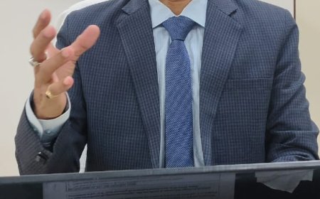 भारतीय जीवन बीमा निगम के वातानुकूलित आधुनीकृत कार्यालय का उद्घाटन