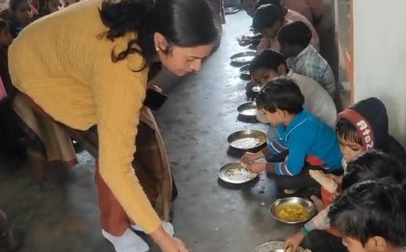 सी डी पी ओ अर्चना वर्मा ने जलालाबाद आंगन बाड़ी केन्द्र का निरीक्षण किया