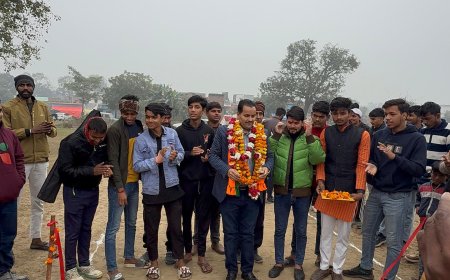 लोधेश्वर महादेवा में सीजन 5 क्रिकेट टूर्नामेंट का आयोजन का शुभारंभ,भाजपा नेता गौरी कांत दीक्षित के द्वारा किया गया उद्घाटन