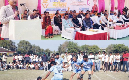 जिलाधिकारी ने सांसद खेल महोत्सव का हरी झण्डी दिखाकर किया शुभारंभ