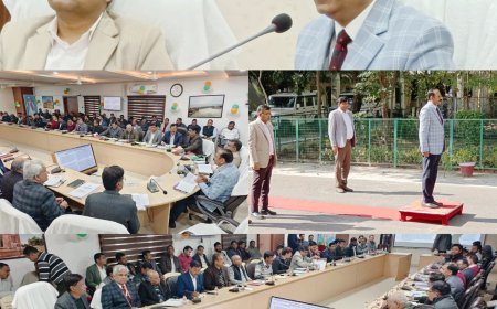 मण्डलायुक्त ने अधिकारियों के साथ समीक्षा बैठक कर जनपद के विकास कार्यों की जानी हकीकत