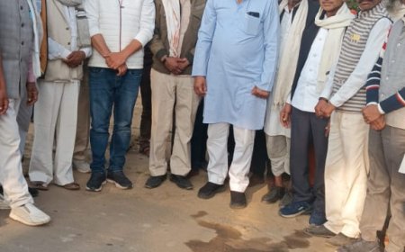 जिला पंचायत सदस्य प्रत्याशी हिमांशु राजा के समर्थन में उतरे पूर्व विधायक तरवर सिंह डोगरा में किया जनसंपर्क