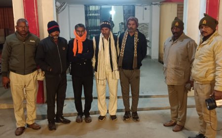 थाना राजापुर पुलिस टीम द्वारा 04 जुआरियों को जुआ खेलते हुए किया गिरफ्तार