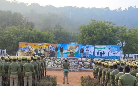 पुलिस अधीक्षक चित्रकूट द्वारा पुलिस लाइन चित्रकूट में आधारभूत प्रशिक्षण प्राप्त कर रहे रिक्रूट आरक्षियों को अनुशासन एवं कर्तव्यनिष्ठा सम्बन्धी आवश्यक दिशा-निर्देश गए।