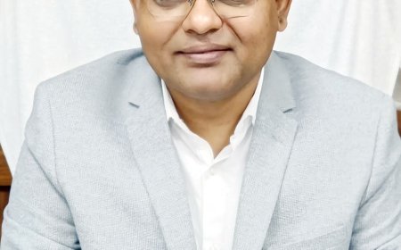 जिलाधिकारी ने जनपदवासियों को दी नव वर्ष की शुभकामनाएं विकास और जनकल्याण का लिया संकल्प