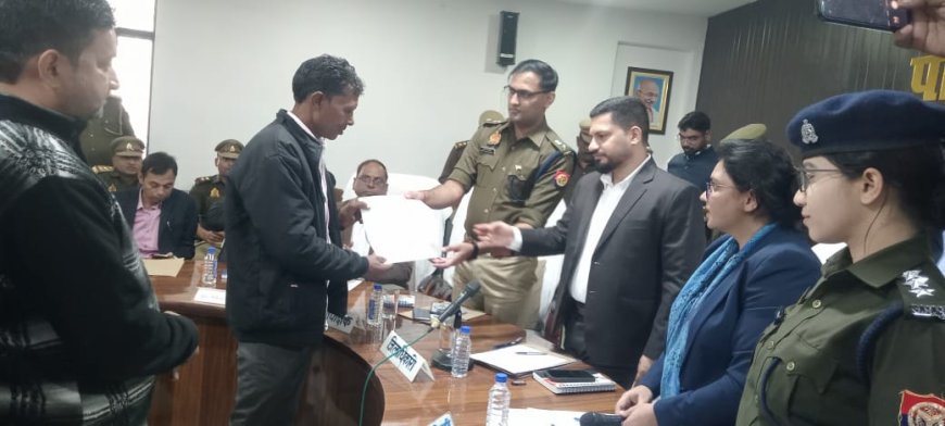 जिलाधिकारी की अध्यक्षता में सिरौलीगौसपुर के पारिजात सभागार में सम्पूर्ण समाधान दिवस 41 शिकायती प्रार्थना पत्र आये 20निस्तारित