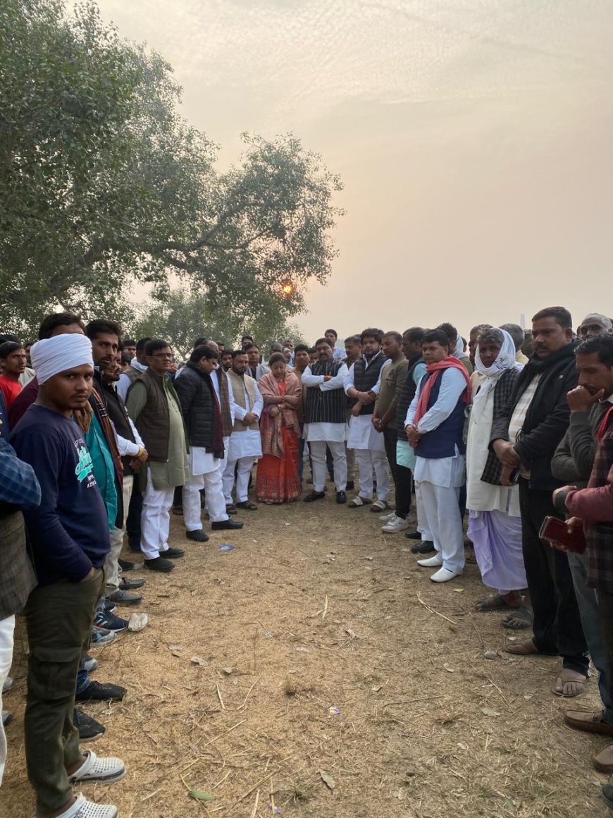 पूर्व कैबिनेट मंत्री अरविंद कुमार सिंह गोप ने अनिल कुमार यादव को श्रद्धांजलि दी