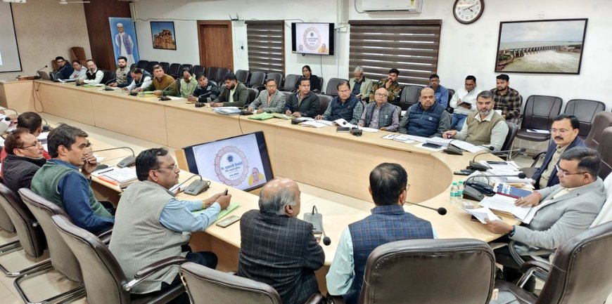 मुख्यमंत्री डैशबोर्ड की रैंकिंग में ललितपुर टॉप टेन में शामिल, राजस्व एवं विकास कार्यों में मिला 8वा स्थान