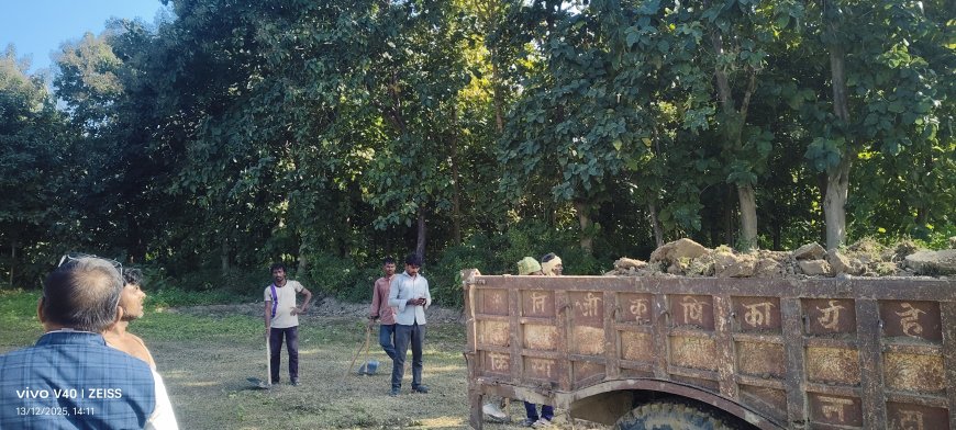 थाना कोतवाली गैसड़ी क्षेत्र में अवैध मिट्टी खनन का खेल जारी। सवालों के घेरे में जिम्मेदार अधिकारी।