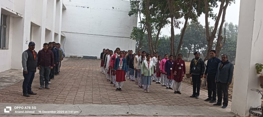 चौधरी चरण सिंह महाविद्यालय बरदरी में डी एल एड प्रशिक्षुओं को दूसरे दिन भी दिया गया भारत स्काउट गाइड प्रशिक्षण