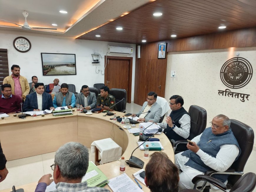 एसआईआर के अंतर्गत कोई भी वैद्य मतदाता सूची में शामिल होने से छूटने न पाए:जिलाधिकारी