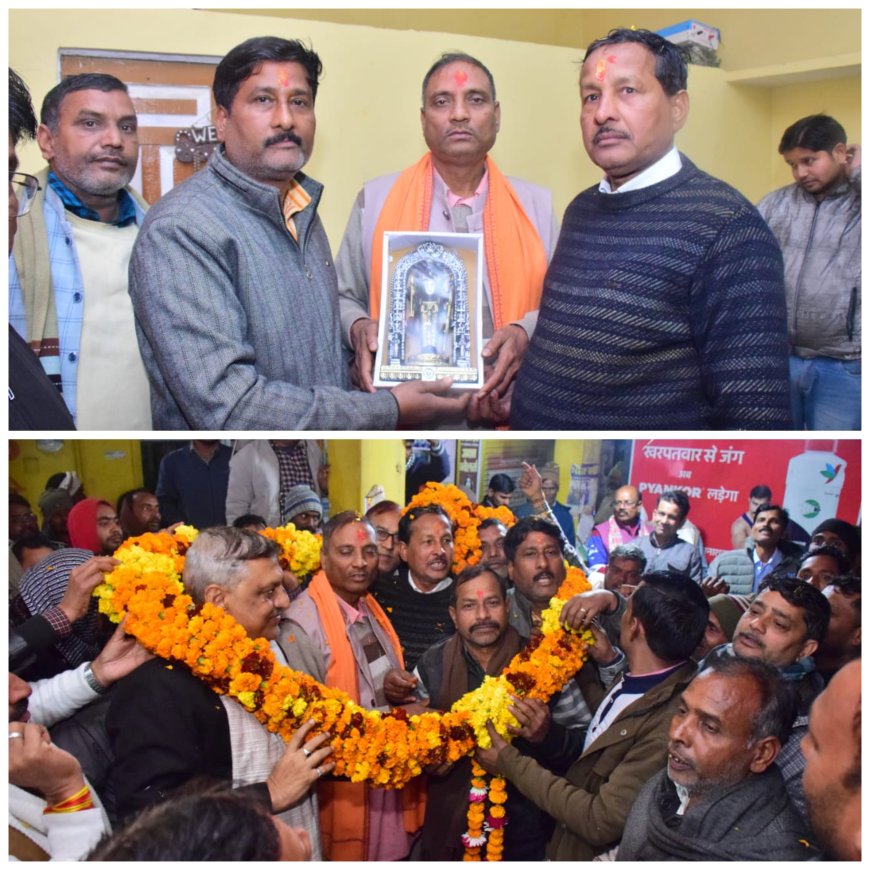 भाजपा के नवनियुक्त जिला अध्यक्ष भुल्लन वर्मा का मरकामऊ में बृजेश कुमार वर्मा आदि ने स्वागत किया