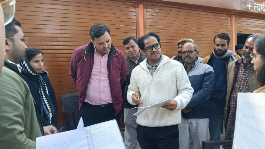 जिलाधिकारी चित्रकूट द्वारा पी०सी०एफ० कृषक सेवा केंद्र खोह, विकास खंड कर्वी चित्रकूट का आकस्मिक निरीक्षण किया गया।