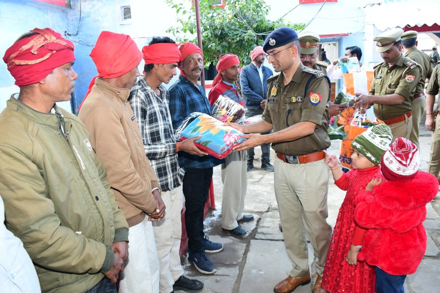 एसपी ने किया जखौरा थाने का वार्षिक निरीक्षण बेहतर कार्य करने वाले पुलिसकर्मी व चौकीदार सम्मानित