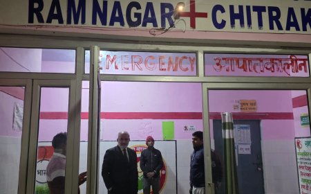 मुख्य चिकित्सा अधिकारी द्वारा सामुदायिक स्वास्थ्य केन्द्र, रामनगर का किया गया सांयकालीन औचक निरीक्षण