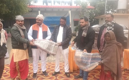 भदोही में गरीबों को कम्बल का किया गया वितरण