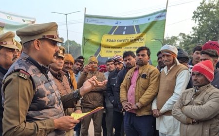 यातायात पुलिस ने जन चौपाल लगा राहगीरों को किया जागरूक राहवीर बनने पर मिलेगा 25000 का इनाम