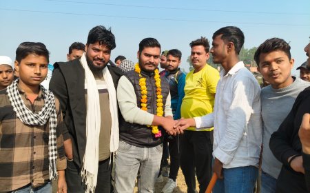 ग्राम प्रधान शिवा मिश्रा ने सेमी फाइनल मैच का फीता काट कर किया उदघाटन