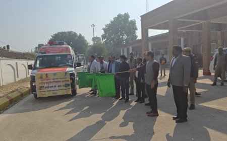 जिलाधिकारी द्वारा राष्ट्रीय पशु रोग नियंत्रण कार्यक्रम का सातवाँ चरण का शुभारंभ आज कलेक्ट्रेट से हरी झंडी दिखा कर रवाना किया गया।