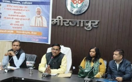 पटरी दुकानदारों को भी मिलेगा क्रेडिट कार्ड,पीएम ने कल केरल से लांच किया स्की*पटरी