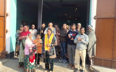 ममता शाक्य ने किया वृद्धाआश्रम  में ध्वजारोहण