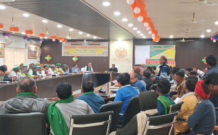 जनपद में उर्वरक दुरुपयोग रोकने पर कलेक्ट्रेट सभागार में निगरानी समिति की बैठक हुई आयोजित