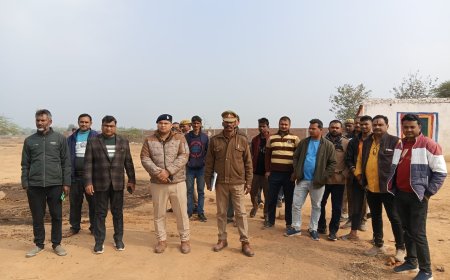 बरगढ़ में गांव समाज की जमीन से अवैध कब्जा हटाः उपजिलाधिकारी ने जेसीबी से हटवाया, शेष पर धारा 67 की कार्रवाई शुरू