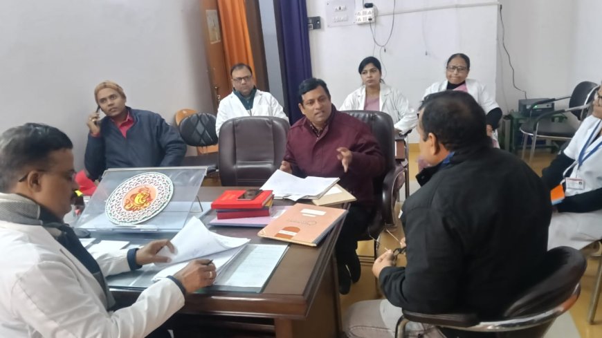 राज्य स्तरीय कायाकल्प टीम ने संयुक्त चिकित्सालय सिरौलीगौसपुर का निरीक्षण किया