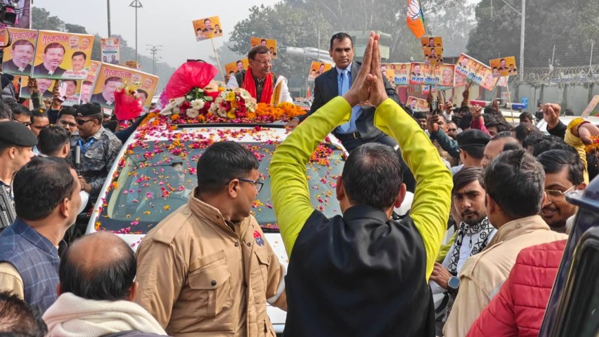 गोरखपुर एयरपोर्ट पर नव निर्वाचित प्रदेश अध्यक्ष पंकज चौधरी का भव्य स्वागत
