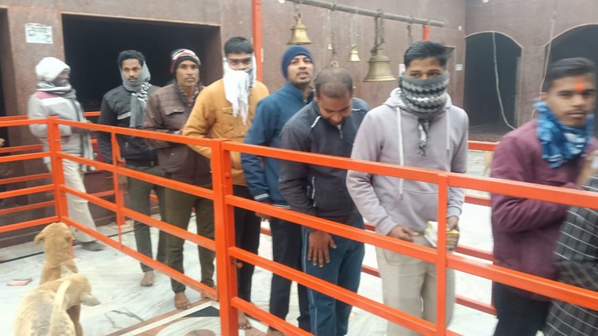 बडे बाबा के साप्ताहिक मंगलवार मेला में उमडा आस्था का जन सैलाव