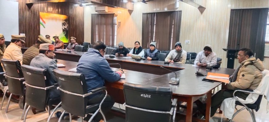 एसजेपीयू/एचटीयू की मासिक समन्वय समीक्षा बैठक व महिला एवं बाल सुरक्षा संगठन मुख्यालय लखनऊ द्वारा जारी बालश्रम, बाल भिक्षावृत्ति, बाल विवाह व मानव तस्करी की रोकथाम हेतु पुलिस कार्यालय स्थित राघव प्रेक्षागार मे प्रशिक्षण कार्यशाला का आयोजन किया गया