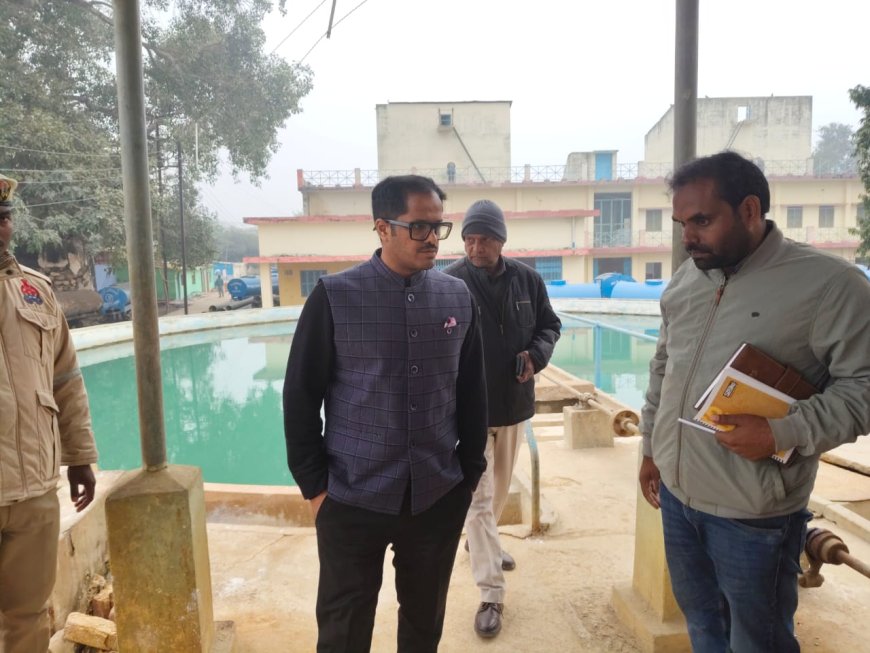 जिलाधिकारी द्वारा नगरवासियों को स्वच्छ पेयजल की सुविधा उपलब्ध कराये जाने हेतु जल संस्थान चित्रकूट के पाठा जलकल स्थित जल शोधन संयंत्र (डब्ल्यू टी पी) का निरीक्षण किया गया।