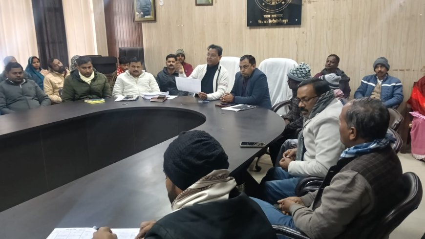 ब्लॉक सभागार सिरौलीगौसपुर में राष्ट्रीय आजीविका मिशन की बैठक हुई