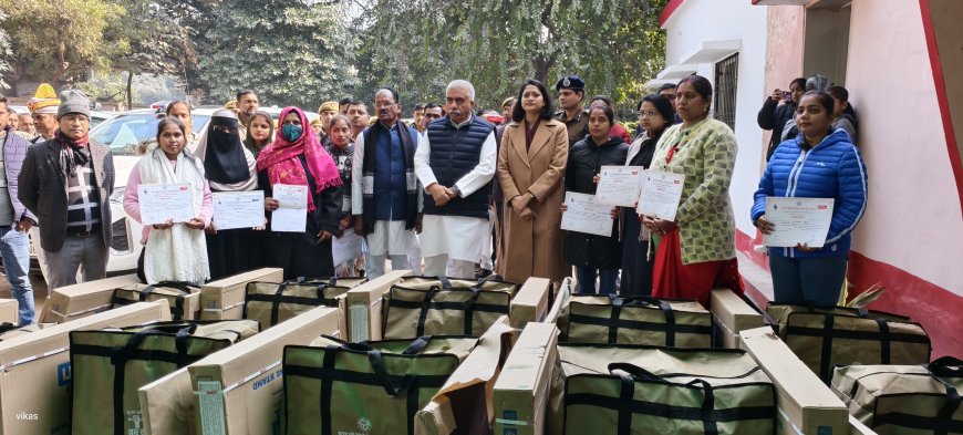 रायबरेली पहुंचे प्रभारी मंत्री राकेश सचान, योजनाओं की प्रगति और पारदर्शी क्रियान्वयन पर दिया जोर