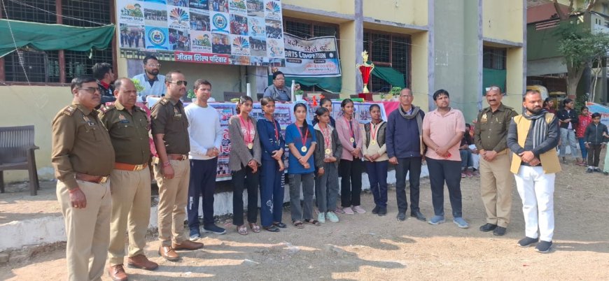 नारी सुरक्षा केवल जिम्मेदारी नहीं हमारा संकल्प ललितपुर पुलिस