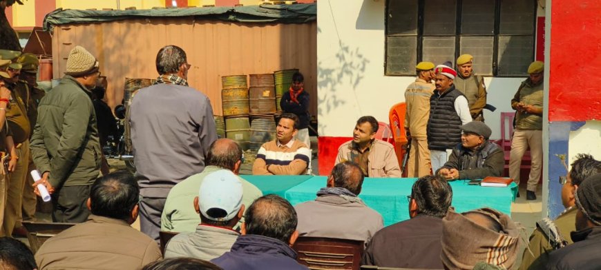 जनपद के समस्त थानों पर "थाना समाधान दिवस" का आयोजन कर फरियादियों की समस्याओं के त्वरित निवारण का प्रयास