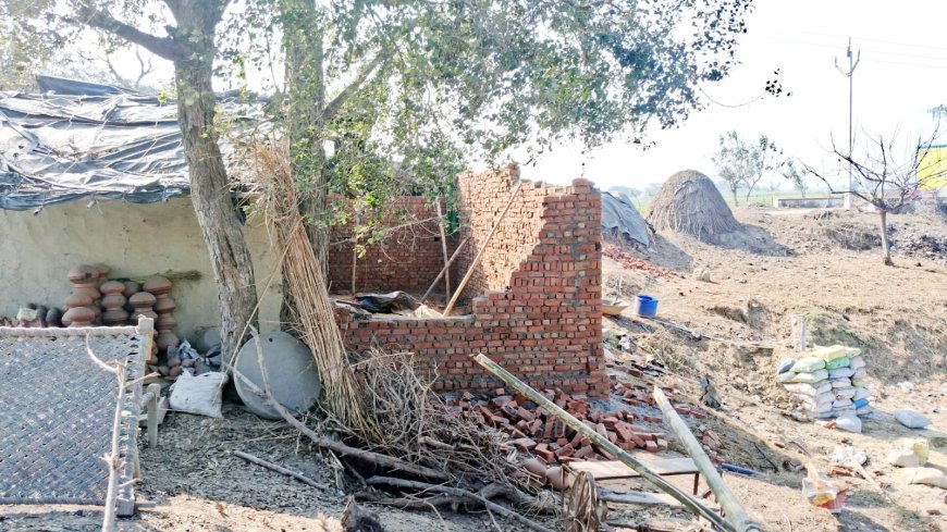 सरकारी तालाब पर कब्जे का आरोप, ग्रामीणों ने किया हंगामा