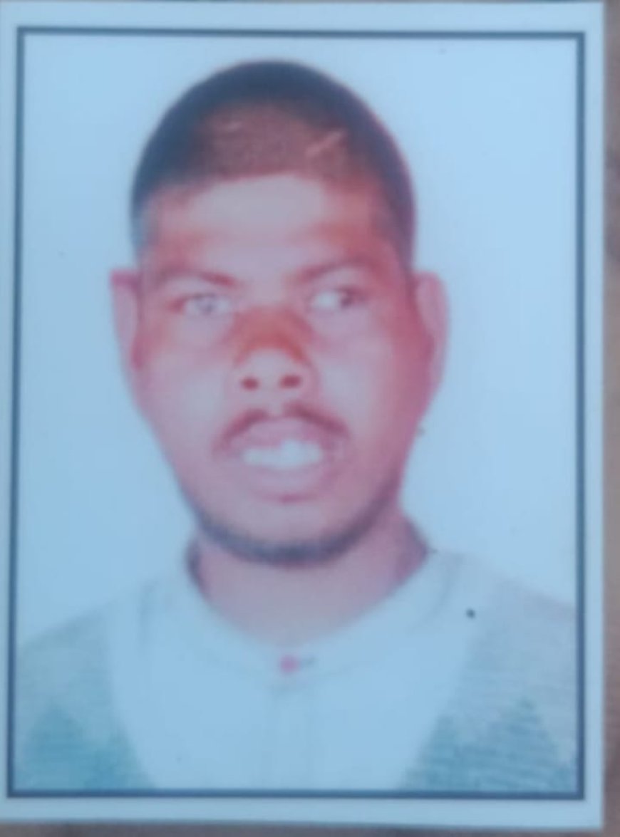 ग्राम खजुरी, मवईपुर निवासी लल्ला ने पुत्र की गुमसुदगी कोतवाली बदोसरांय में दर्ज कराई है