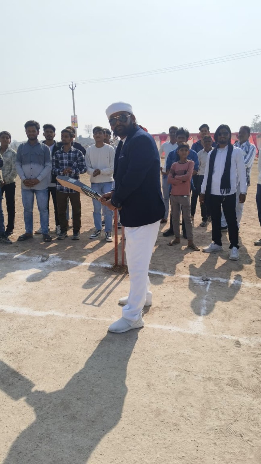 आलापुर में क्रिकेट महाकुंभ का आगाज कुल्लू महाराज ने खिलाड़ियों को सराहा