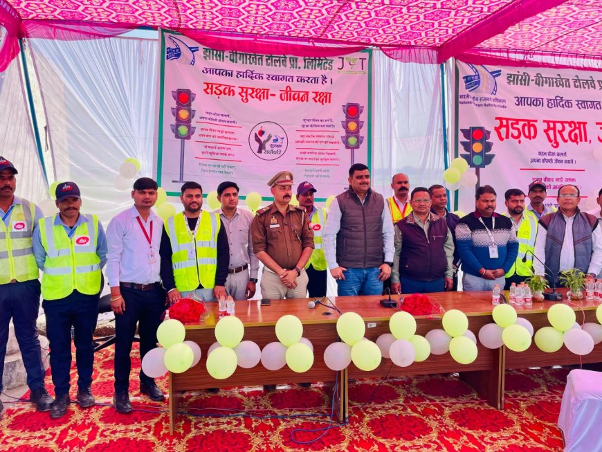 टोल प्लाजा पर वाहन चालकों का स्वास्थ्य परीक्षण यातायात नियमों की दी जानकारी