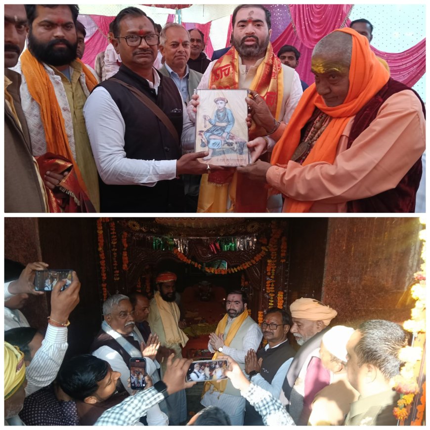 प्रदेश के खादय रसद राज्य मंत्री सतीश चन्द्र शर्मा ने बड़े बाबा की ड्योढ़ी पर माथा टेका और सत्यनाम वर्मा अवधेश महराज द्वारा आयोजित जगन्नाथी भन्डारे में प्रसाद ग्रहण किया