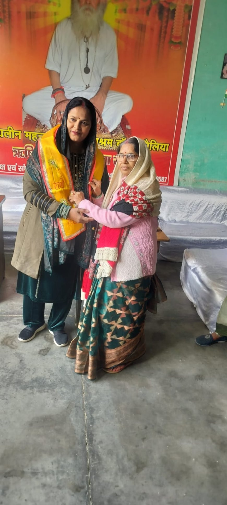 ममता शाक्य ने किया वृद्धाआश्रम  में ध्वजारोहण