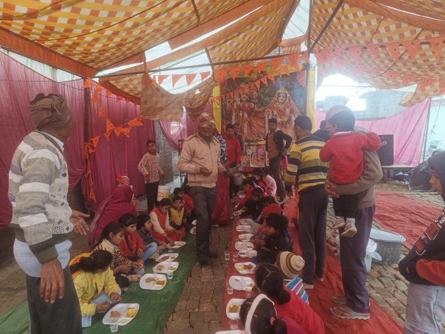 श्री मद भागवत कथा के समापन पर ग्राम बांस बरौलिया में हुआ विशाल भंडारा