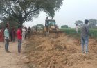 मऊ में एसडीएम ने खुलवाया अवरुद्ध रास्ताः वर्षों पुरानी शिकायत के बाद मौके पर पहुंचकर की कार्रवाई