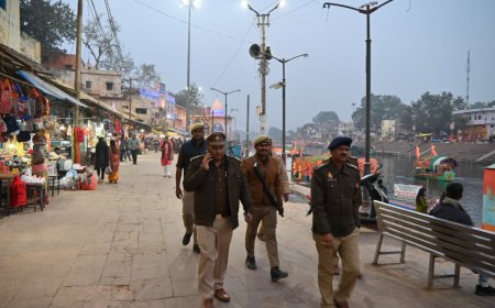 पुलिस अक्षीक्षक चित्रकूट द्वारा माघी पूर्णिमा पर्व को सकुशल संपन्न कराए जाने के दृष्टिगत रामघाट,निर्मोही अखाड़ा क्षेत्र का भ्रमण कर सुरक्षा व्यवस्था का जायजा लिया गया