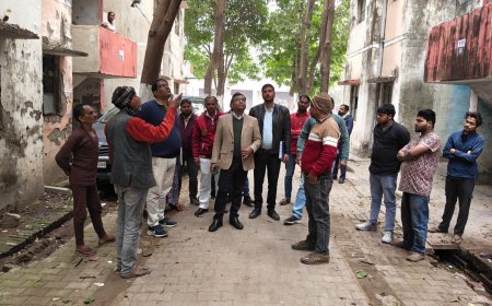 जिलाधिकारी, चित्रकूट के निर्देशों के अनुपालन में , अपर जिलाधिकारी (न्यायिक) द्वारा कांशीराम जी शहरी गरीब आवास योजनान्तर्गत लोढवारा में निर्मित आवासों का स्थलीय निरीक्षण किया गया।