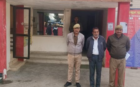 थाना कोतवाली कर्वी पुलिस टीम ने 01 वारण्टी अभियुक्त को किया गिरफ्तार