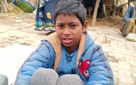थाना कोतवाली बदोसरांय क्षेत्र के ग्राम कटोरवा मजरे हजरतपुर में एक 12 वर्षीय गूंगा बालक मिला कोतवाली पुलिस बच्चे के परिजनों का पता लगाने में जुटी